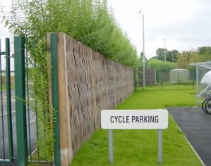 Acoustic Green Barrier Living willow one side, woven on the other, 120mm RockDelta core